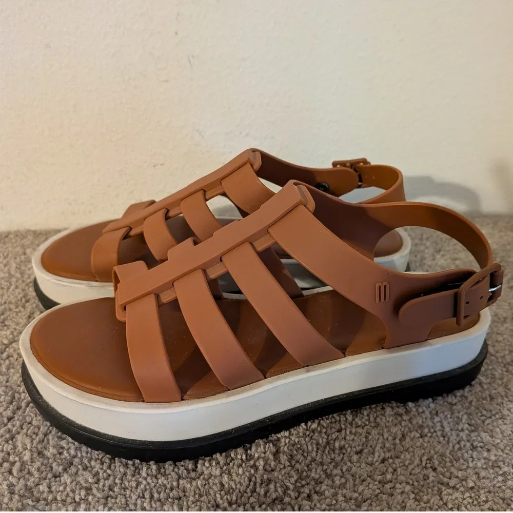 Melissa possession platform